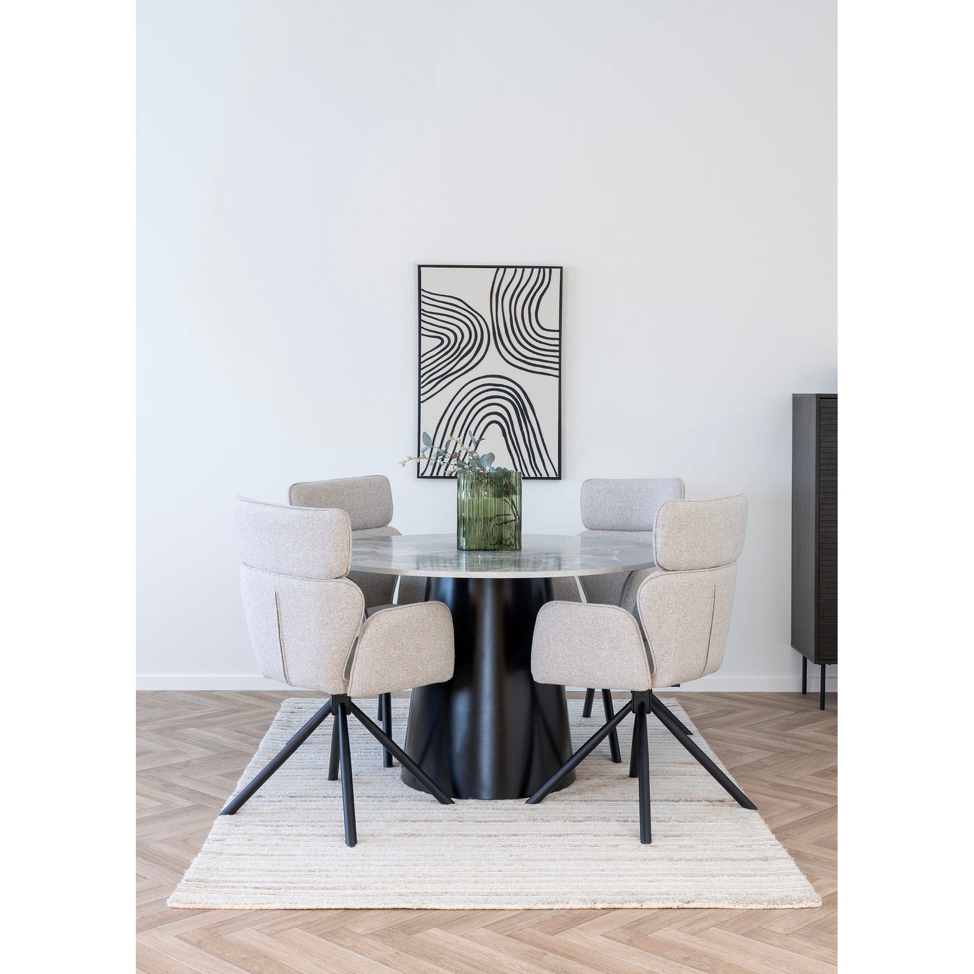 Cordoba Esszimmerstuhl 2er Set – Drehbarer Stuhl mit Armlehnen, Stoff in Sand, schwarze Beine, 61×61×95 cm