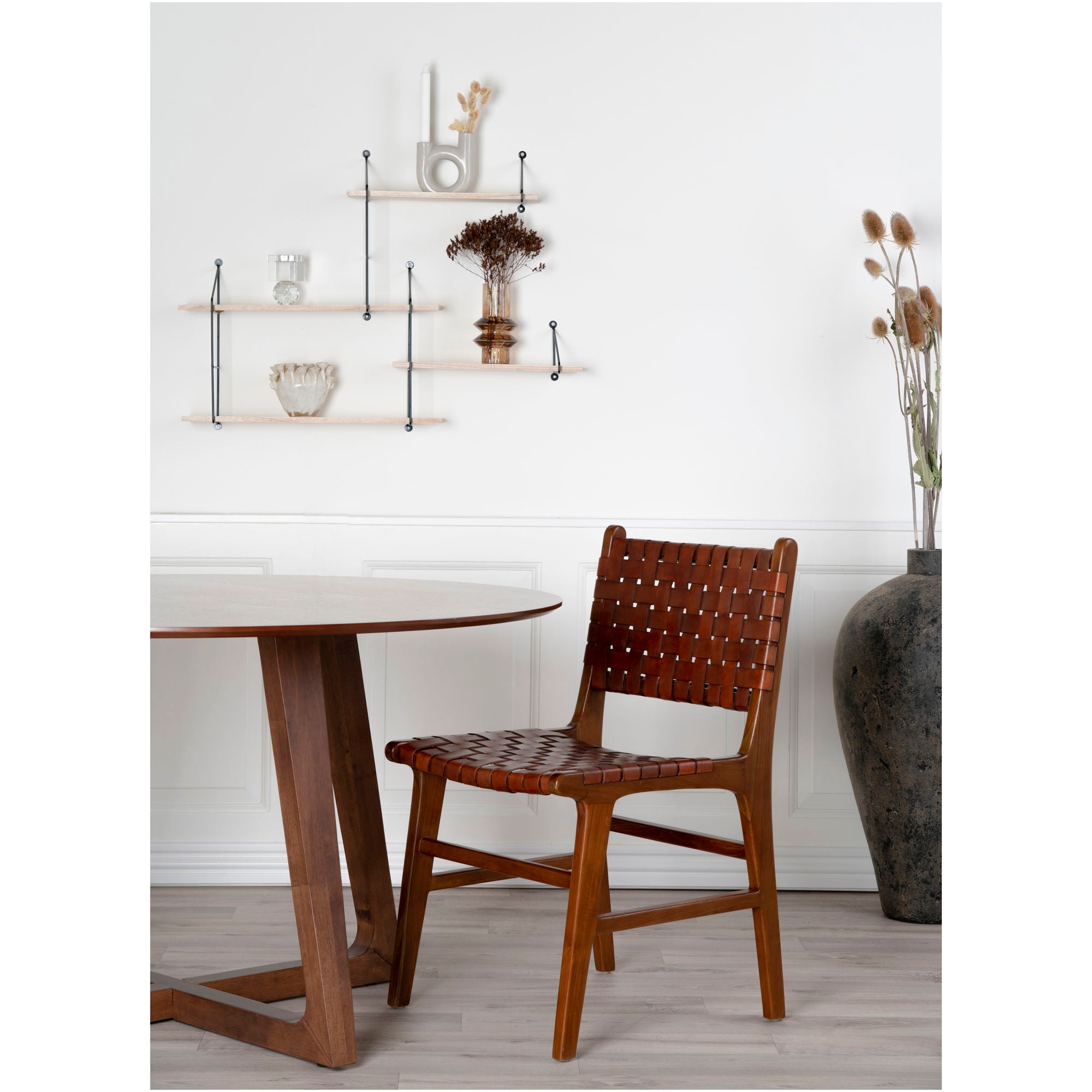Hellerup – Runder Esstisch, MDF & Walnussfurnier, Ø137 × 76 cm