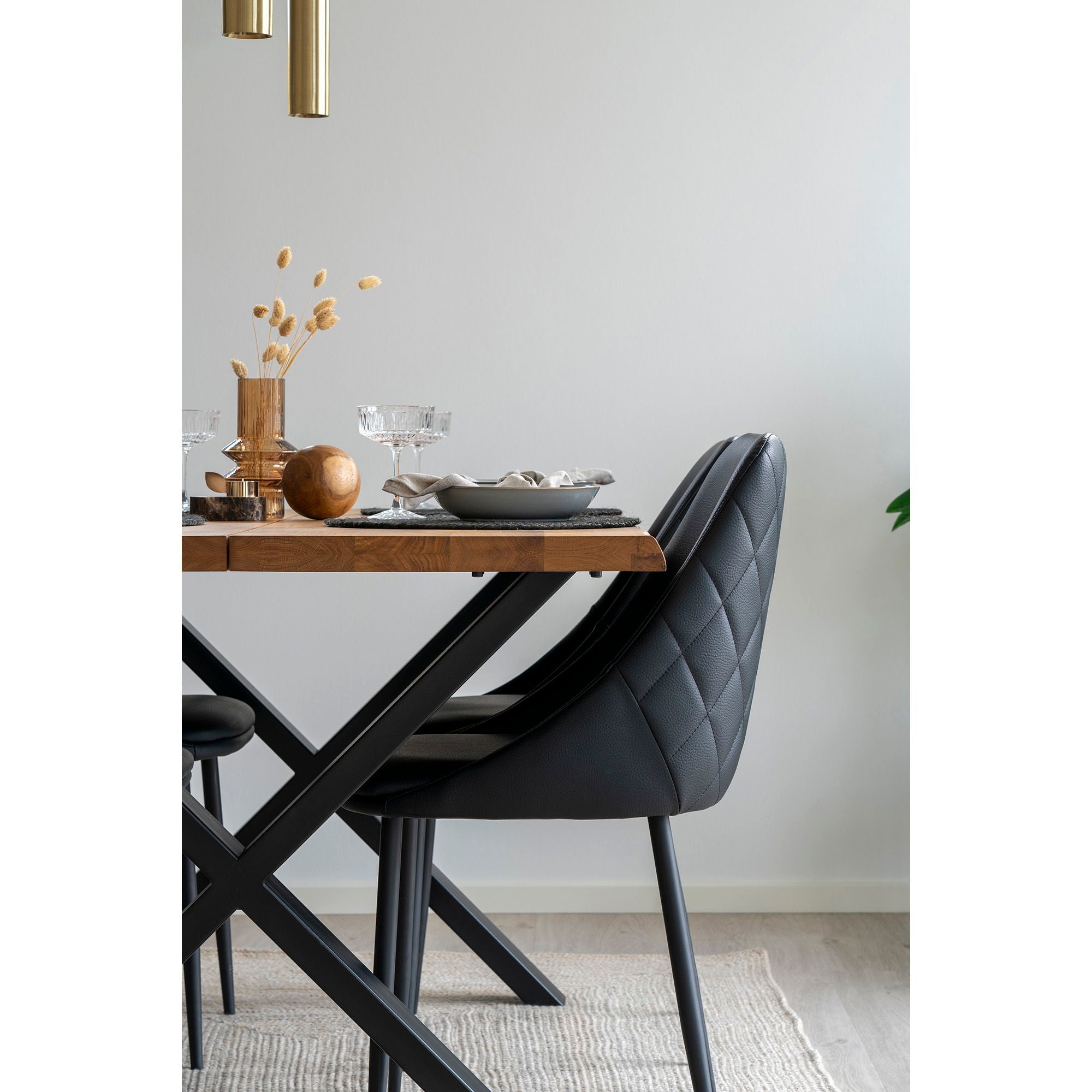 Toulon Dining Table – Esstisch mit Baumkante, 140×95×75 cm