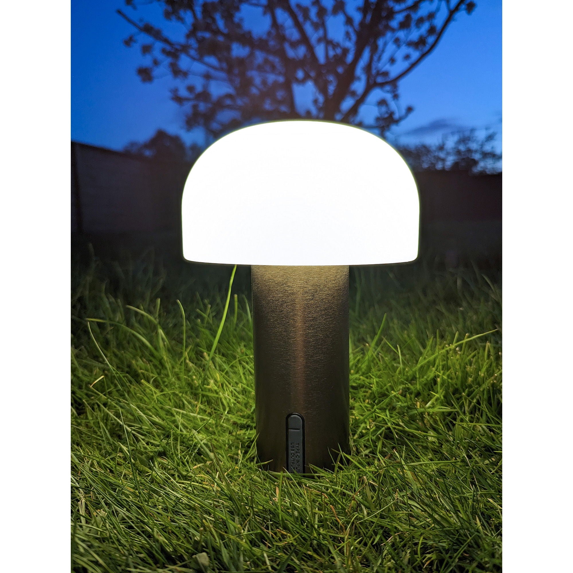 Soham LED Lampe – weiß/kupfer, PE & Stahl, wiederaufladbar, Ø15×22 cm
