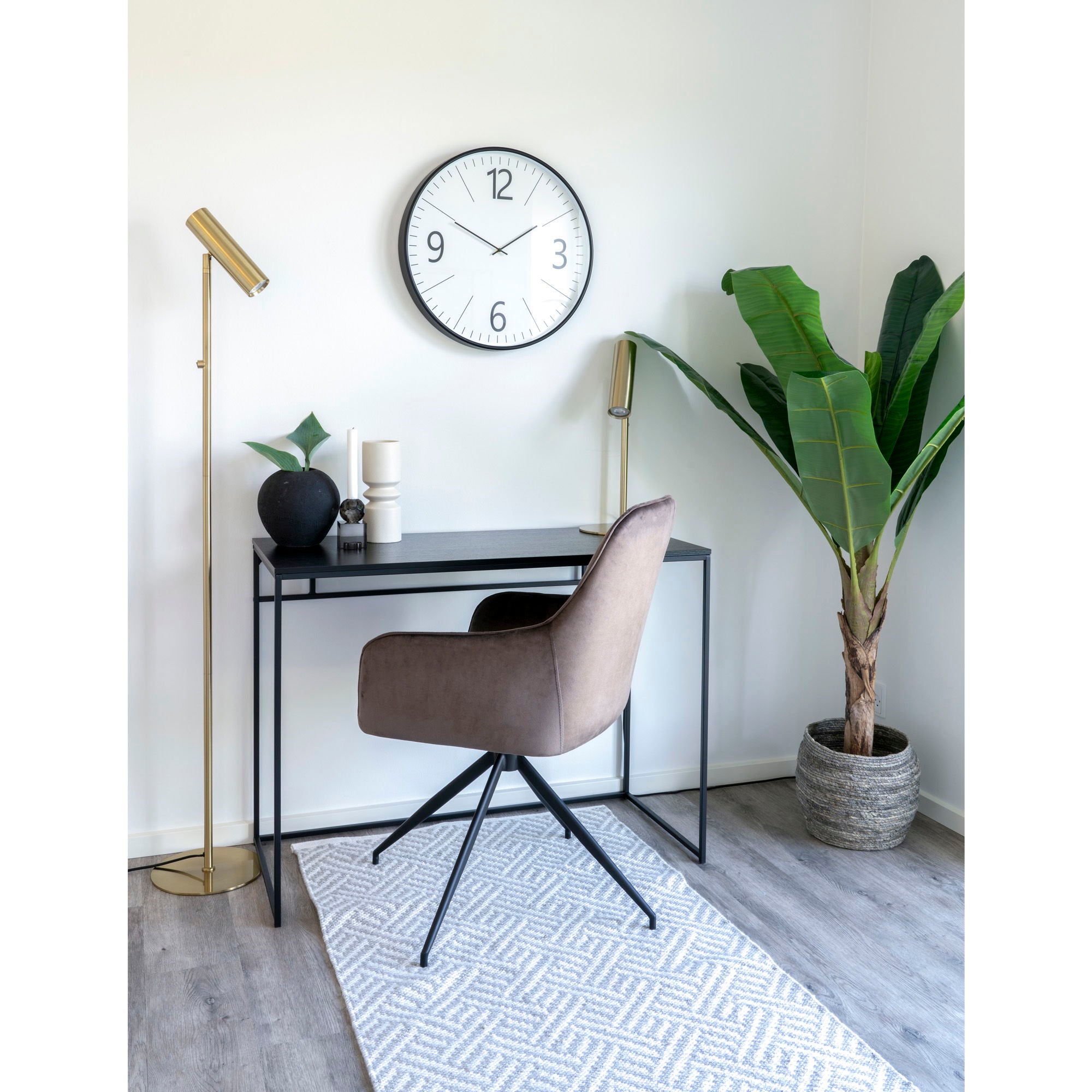 Paris Tischleuchte – Stahl, minimalistisches Design mit verstellbarem Spot